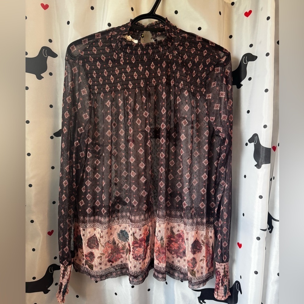 Maurices Black and Pink Graphic Long Sleeve Blouse